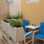 Padre **** * Baška