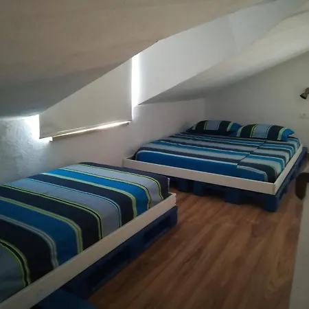 Padre **** * Baška